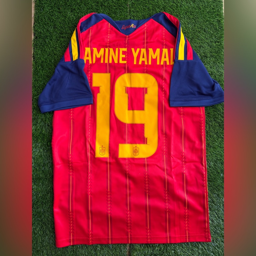 Lamine Yamal Spain jersey